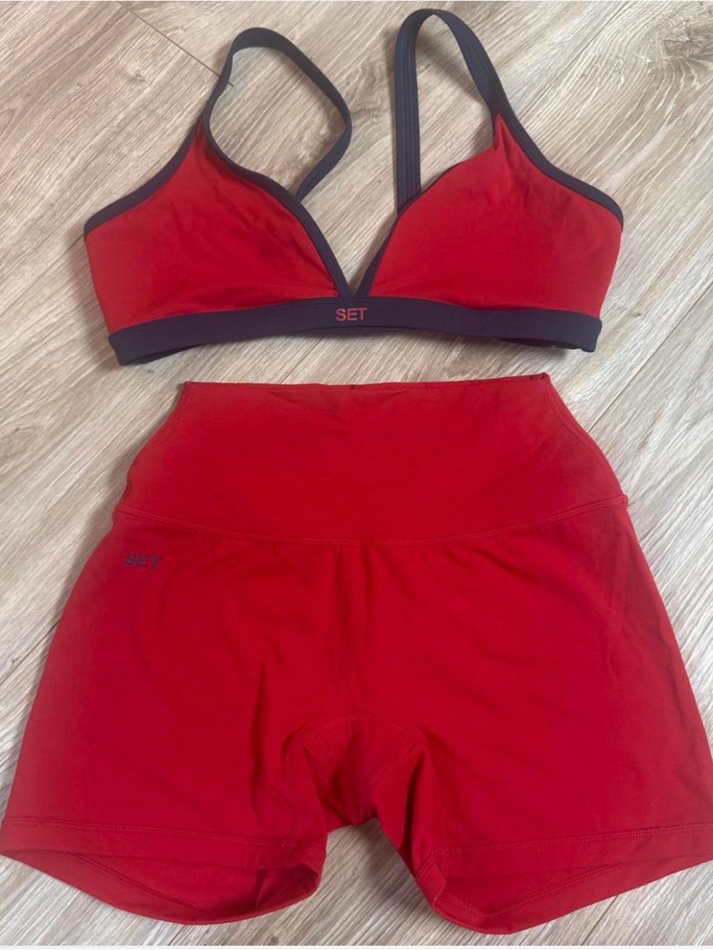 SET Red Active Sports Bra & High-Waist Shorts - Picture 1 of 2
